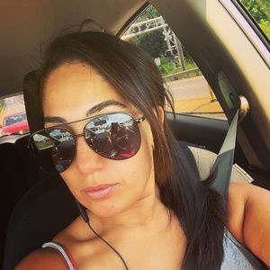 Meet your Posher, Tanya